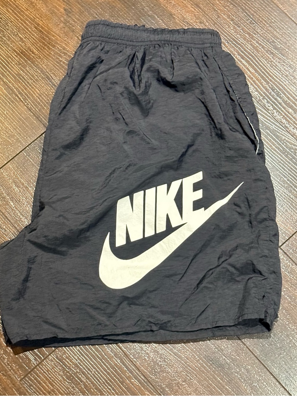 Vintage 00’s Nike Big Swoosh Nylon 5” Shorts Mesh Lined Mens Size XL Black